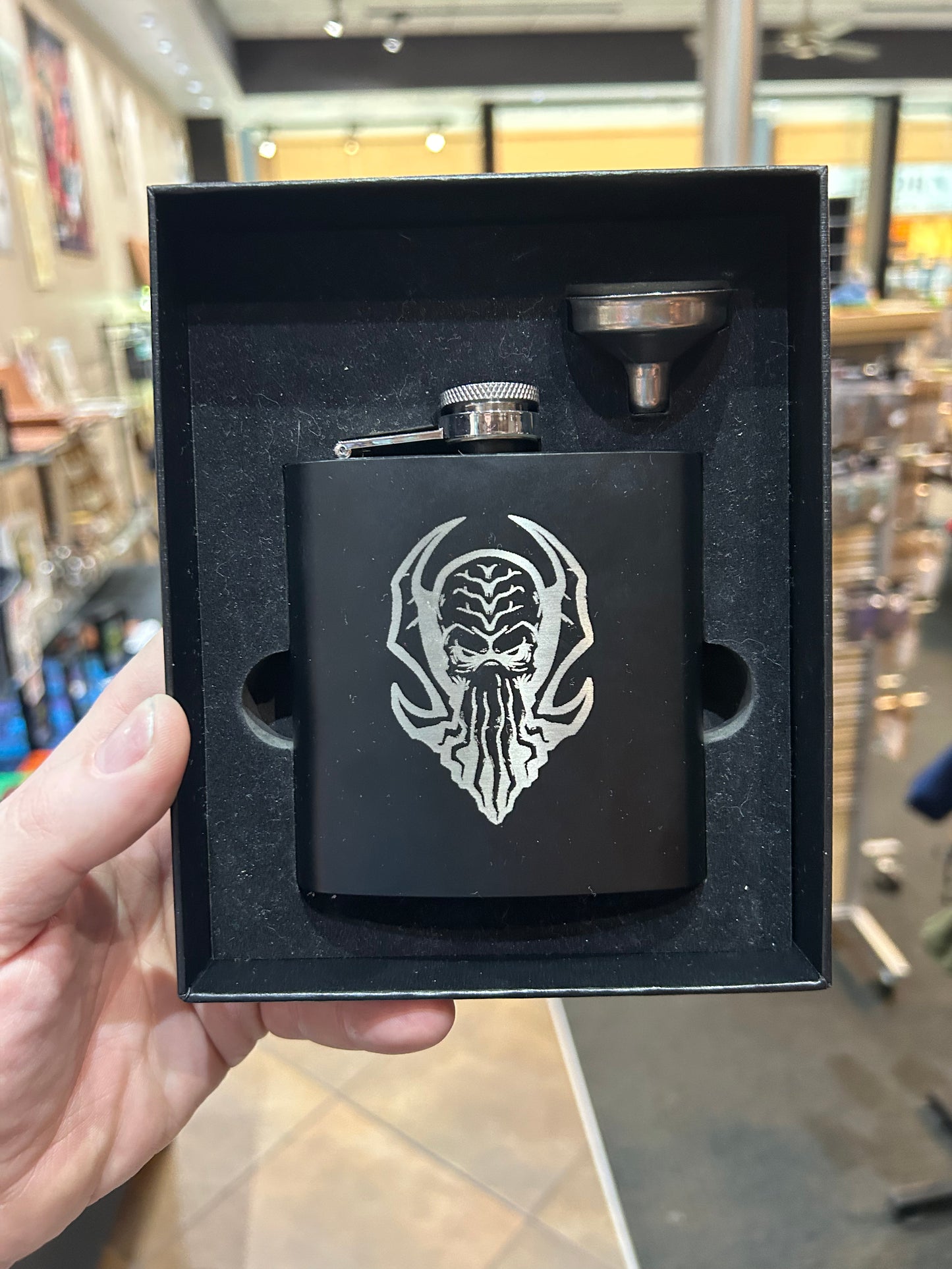 Mind Flayer Stainless Steel Flask Flasks Level 1 Gamers   